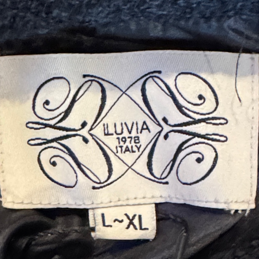 Iluvia 1978 Italy Wool Blend Textured Black Ornate Button Cape Size L/XL NWT - Picture 10 of 16